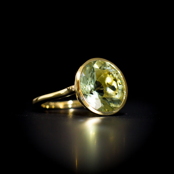 Vegas Gemstone Ring 9ct Gold 14mm
